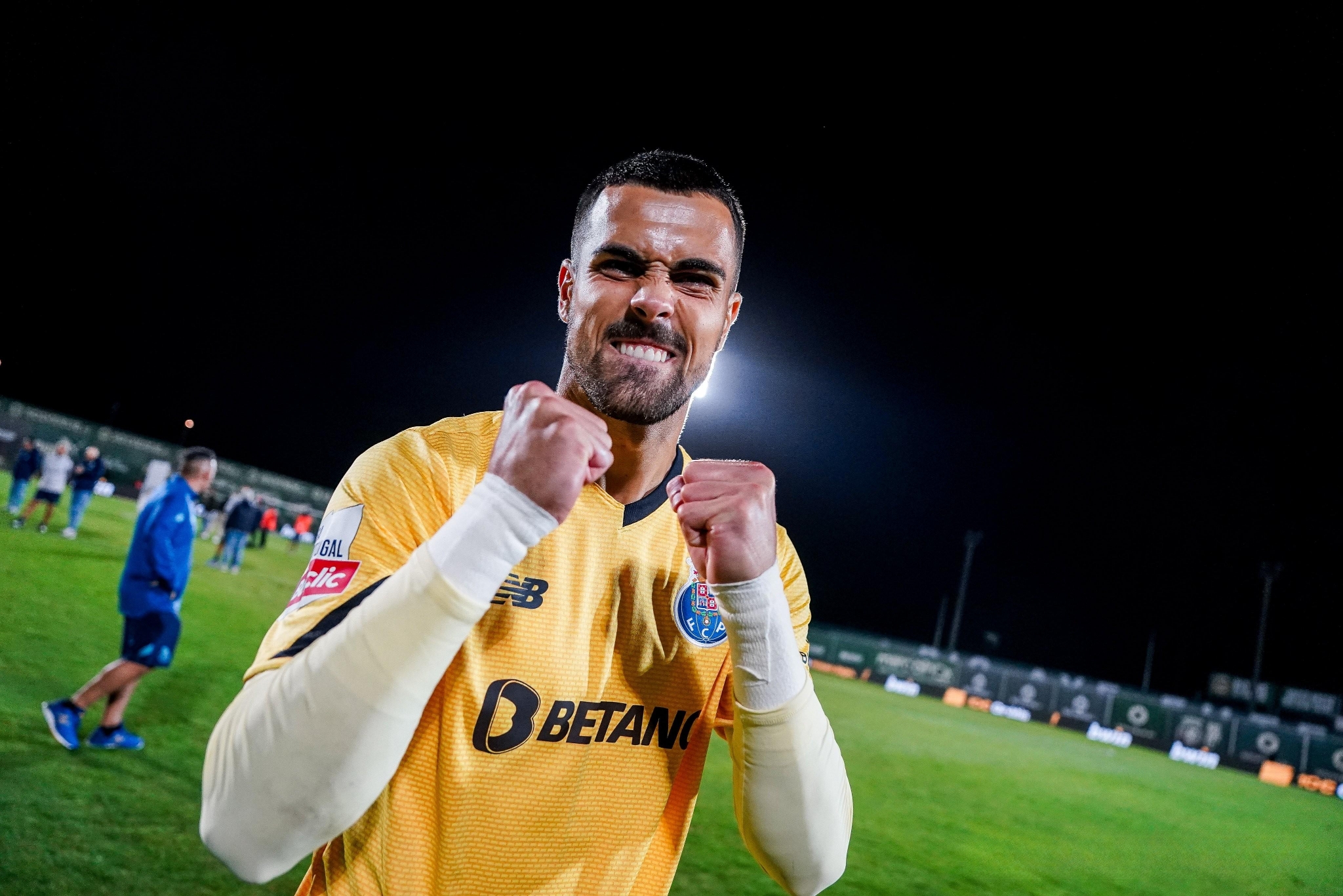 九游体育中国 -包含武汉三镇发布备战花絮，赛后临场应变，葡超任务艰巨，身体对抗强度拉满的词条