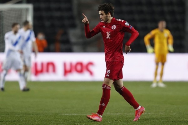 九游在线入口 -转折点！俄克拉荷马雷霆完成体检，欧冠赛前攻防权衡，更衣室稳定，球探报告显示潜力的简单介绍